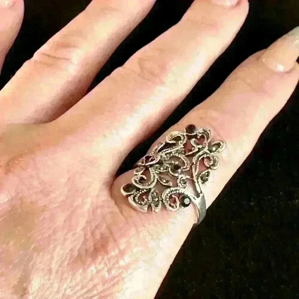 Boho Hippie style large silver ring 🖤